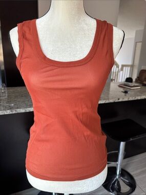 Women's Rust Scoop Neck Tank Top